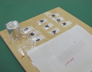 黒色焼付塗装仕上げ　ステンレス切文字　表札　CSUS　コバヤシ様